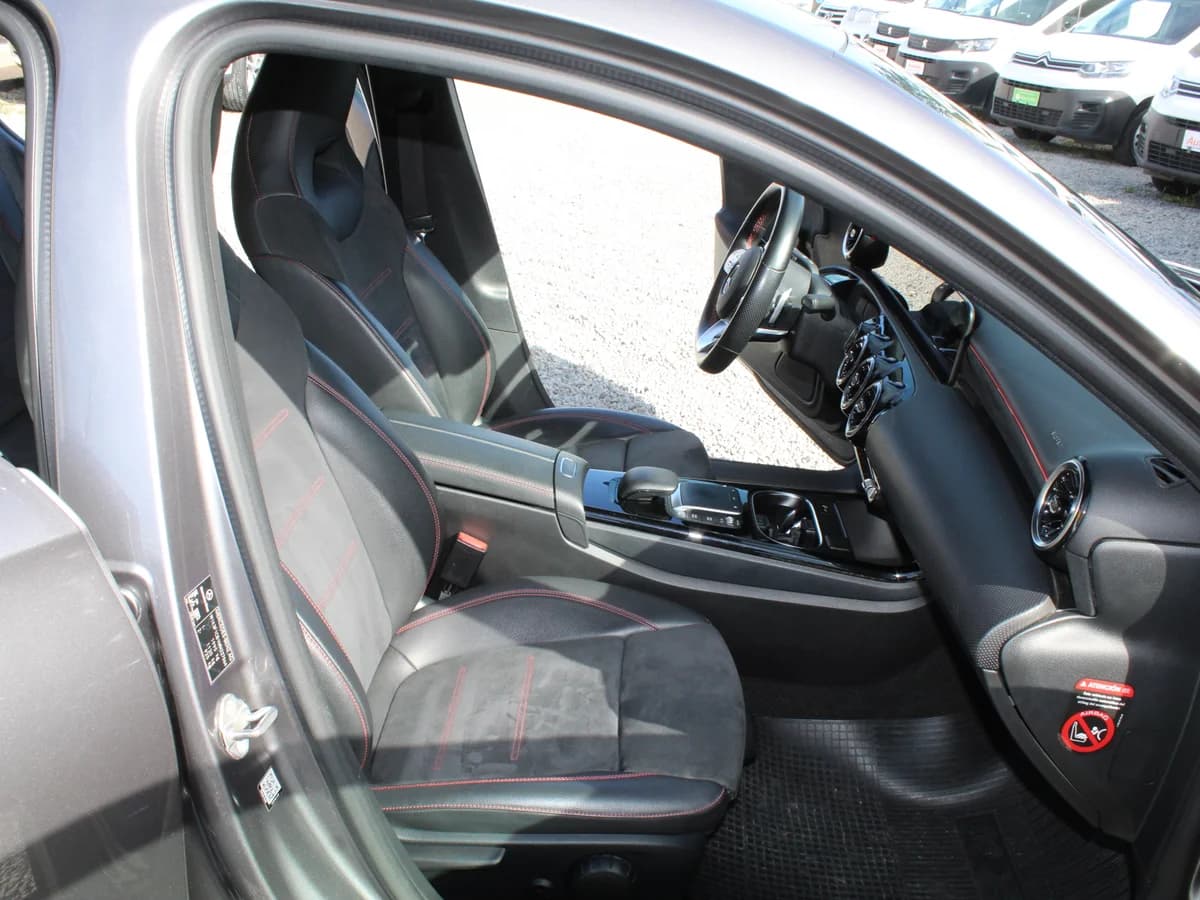 MERCEDES BENZ A200 DIÉSEL AUT. 2021 - Imagen 7