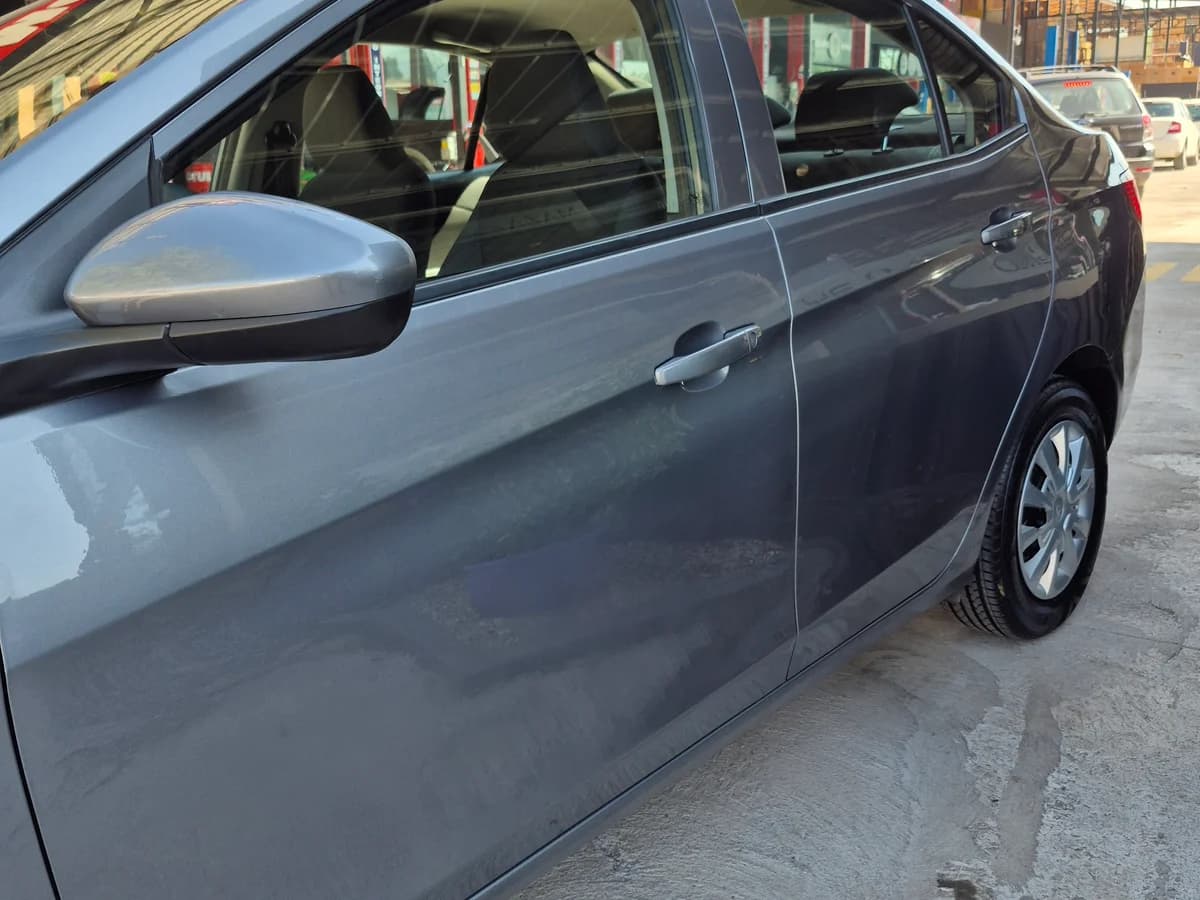 Chevrolet Sail - Imagen 12