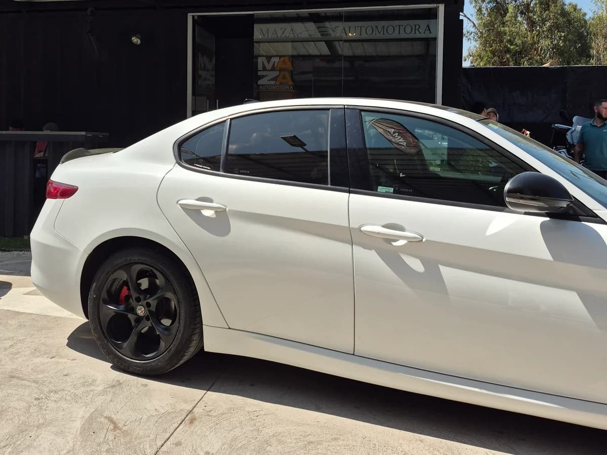 Alfa Romeo Giulia - Imagen 3