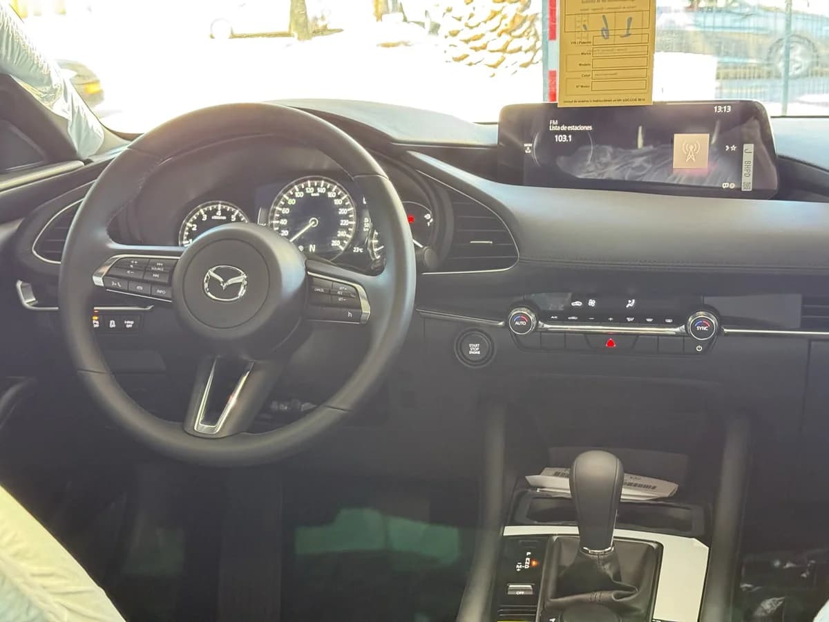 MAZDA NEW 3 SPORT 2.0 CORE AT - Imagen 9