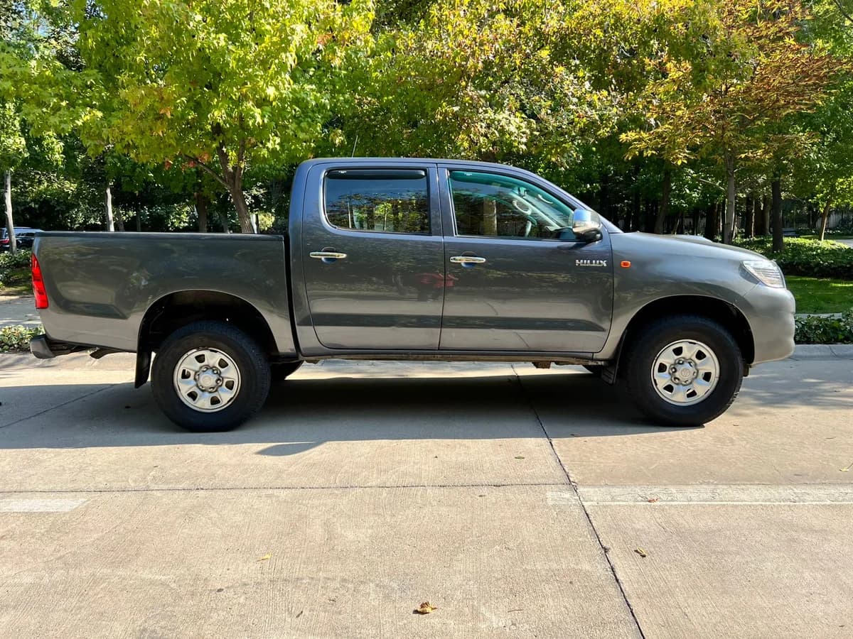 TOYOTA HILUX 2.5L DIESEL SR DC 4X2 (PERDIDA ASIMILADA) - Imagen 25