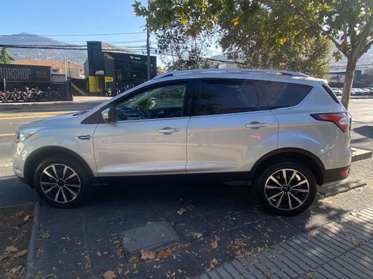 FORD ESCAPE 4x4 Limited 2.0 2020 - Imagen 4