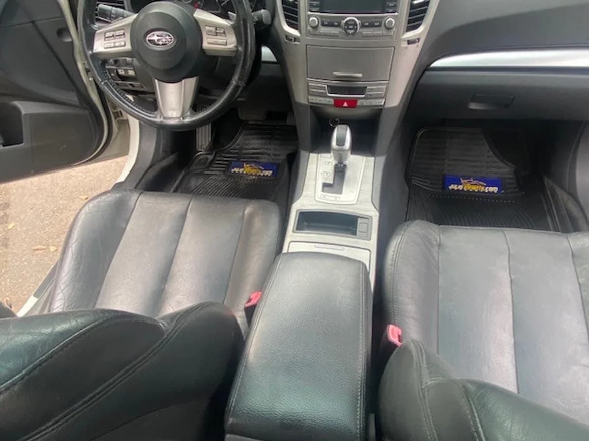 SUBARU OUTBACK 2.5 AWD 2010 - Imagen 14