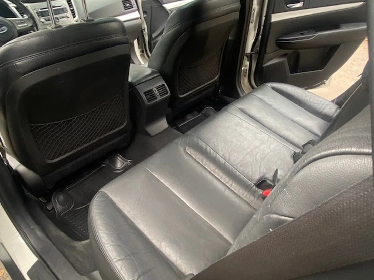 SUBARU OUTBACK 2.5 AWD 2010 - Imagen 19