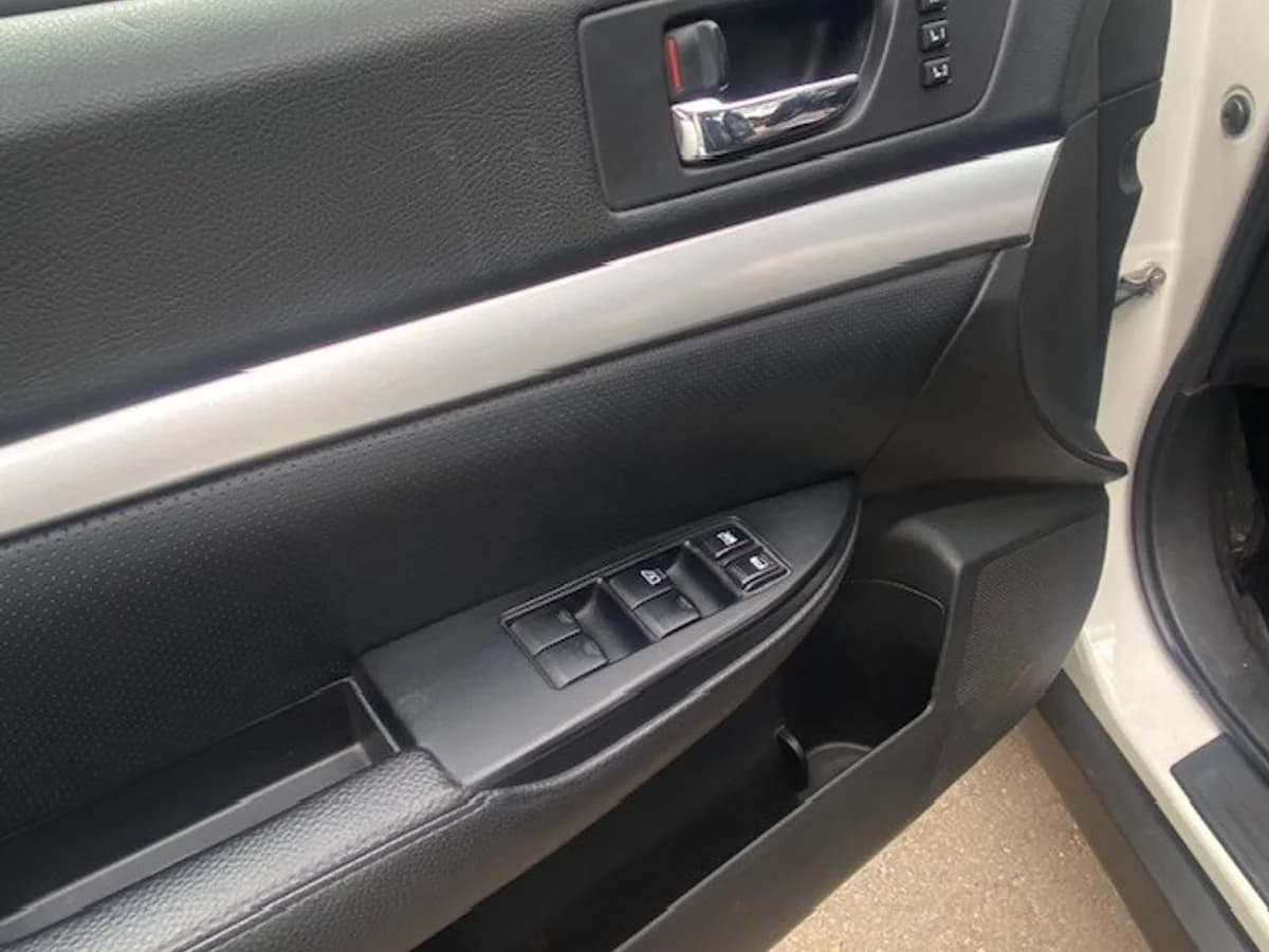 SUBARU OUTBACK 2.5 AWD 2010 - Imagen 20
