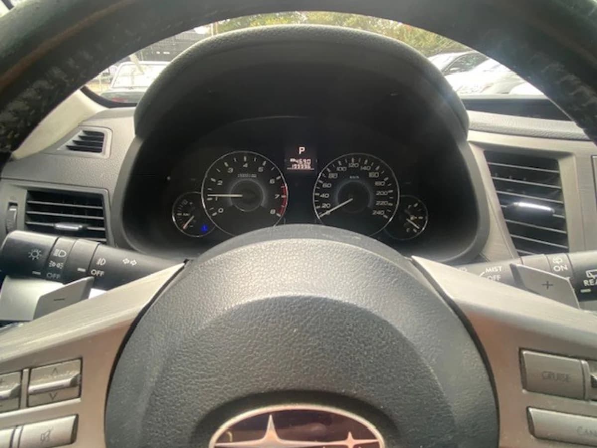 SUBARU OUTBACK 2.5 AWD 2010 - Imagen 27