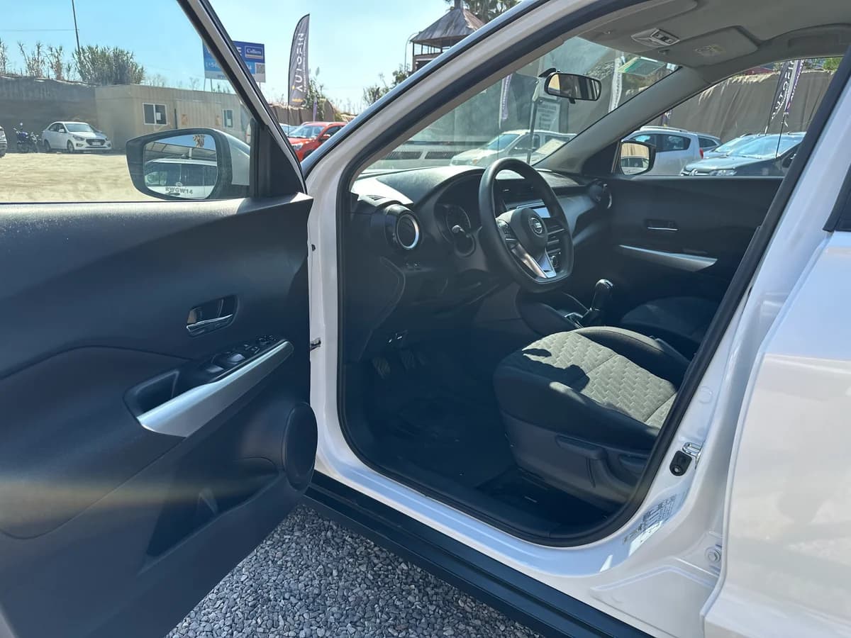 NISSAN KICKS 1.6 MANUAL SENSE, UNICO DUEÑO, MANTENCIONES - Imagen 12