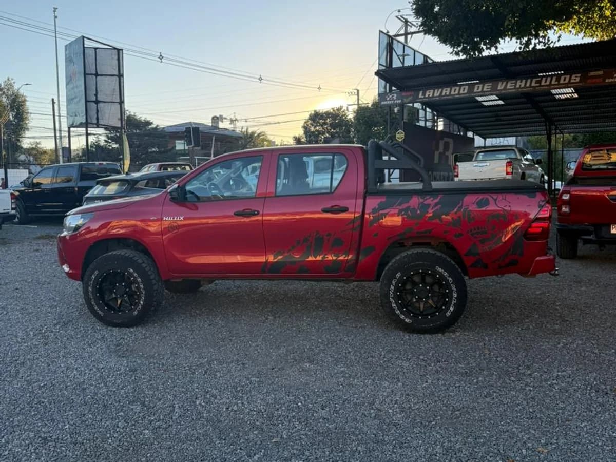 Toyota Hilux DX 4x4 2018 - Imagen 3