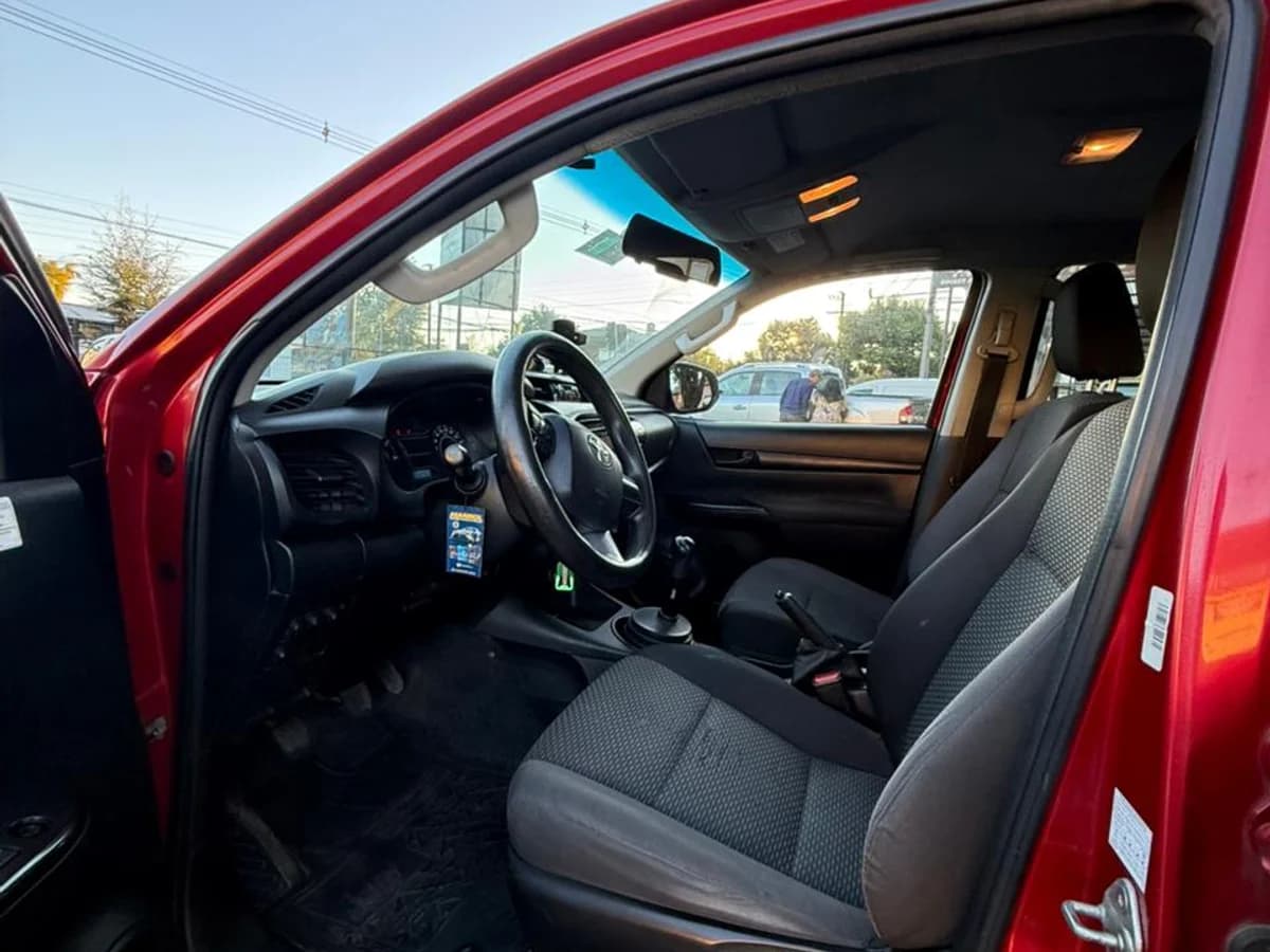Toyota Hilux DX 4x4 2018 - Imagen 4