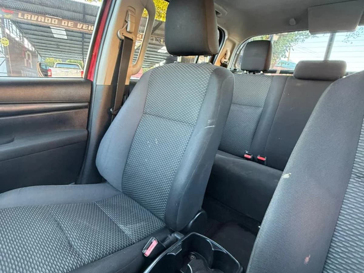 Toyota Hilux DX 4x4 2018 - Imagen 8