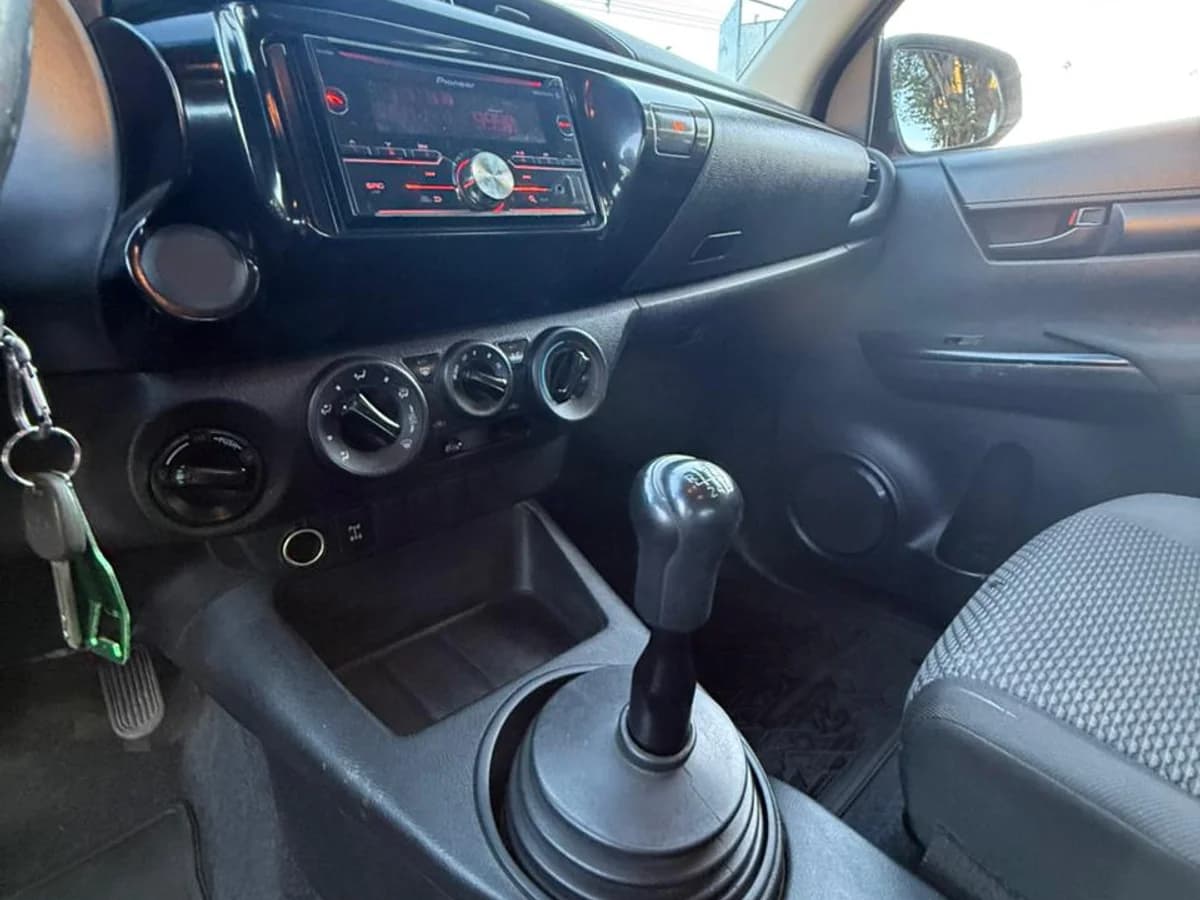 Toyota Hilux DX 4x4 2018 - Imagen 10