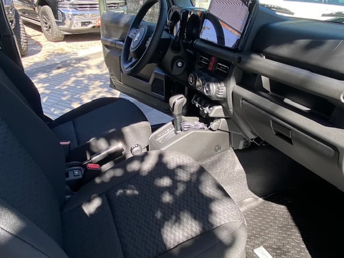 SUZUKI JIMNY 5P 1.5 AT GLX 2025 - Imagen 16