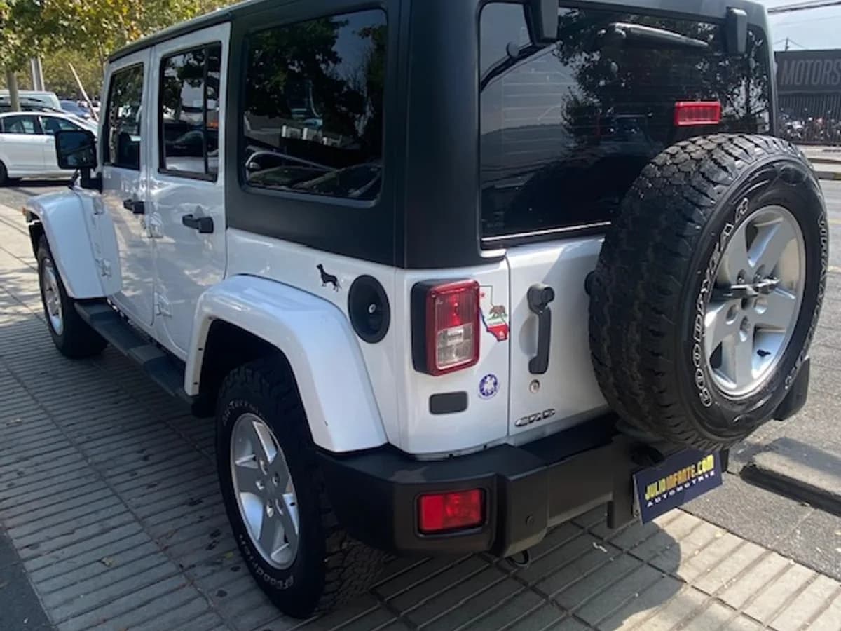 JEEP WRANGLER UNLTD Sahara 4x4 2.8 2015 - Imagen 6