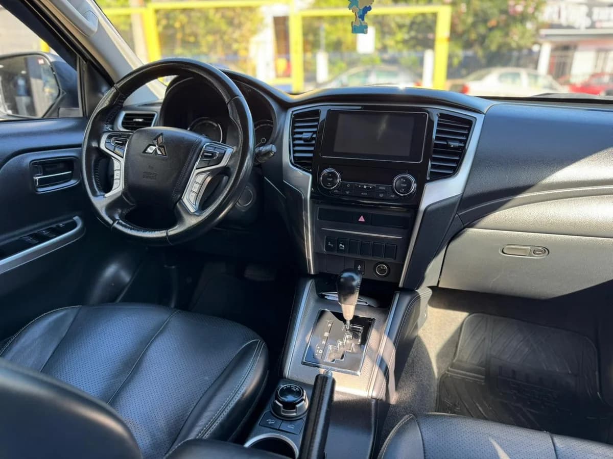 MITSUBISHI L200 DAKAR HP - Imagen 10