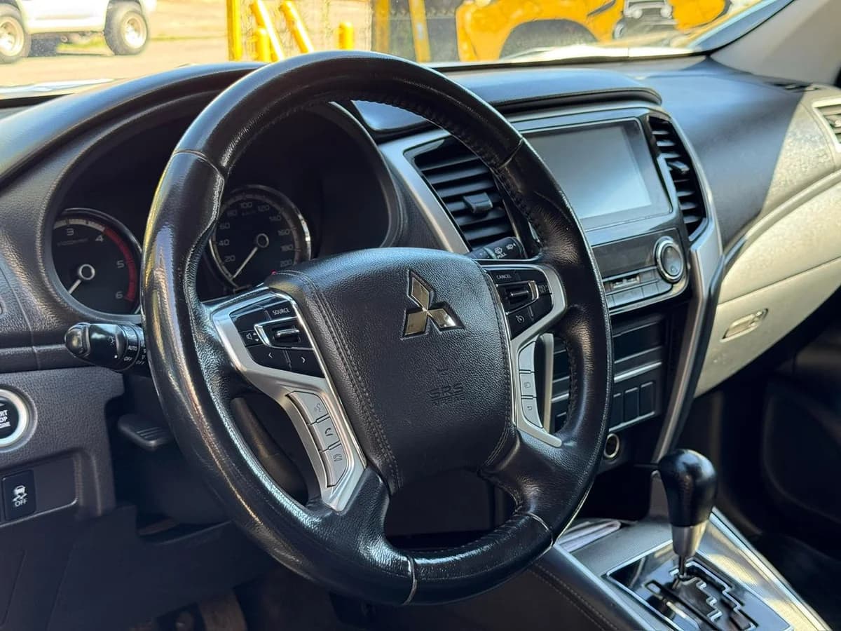 MITSUBISHI L200 DAKAR HP - Imagen 12