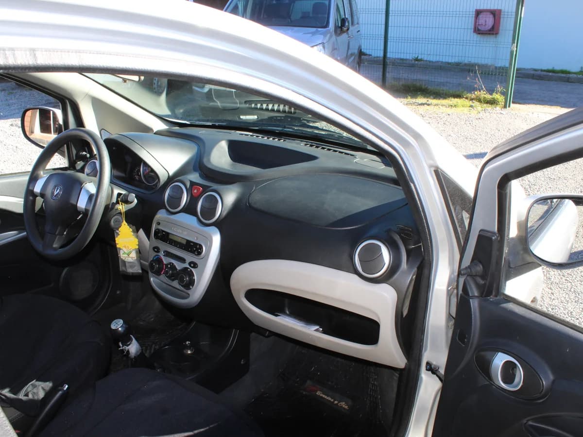 CHANGAN CV1 1.0 2016 - Imagen 5