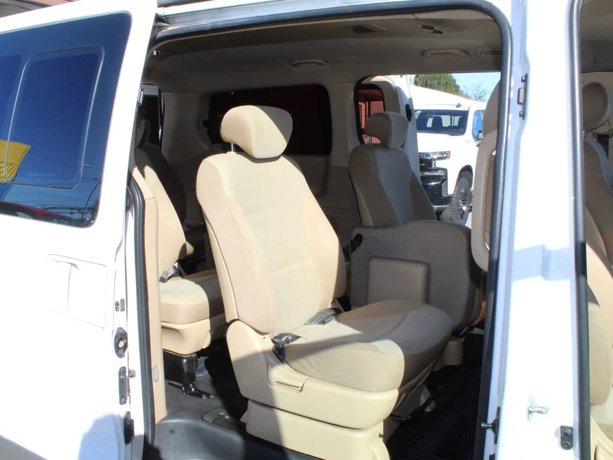 HYUNDAI H1 GLS CRDI 2.5 2018 - Imagen 11