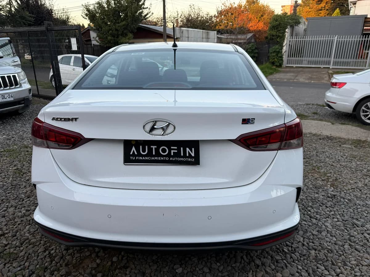 HYUNDAI ACCENT HCI 1.4 MT6 PLUS, 2022 - Imagen 4