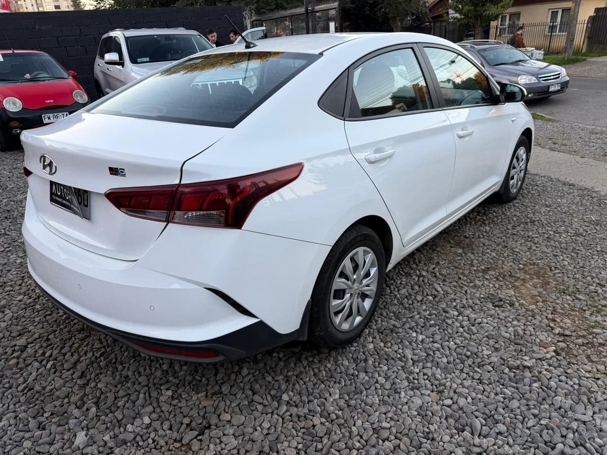HYUNDAI ACCENT HCI 1.4 MT6 PLUS, 2022 - Imagen 5