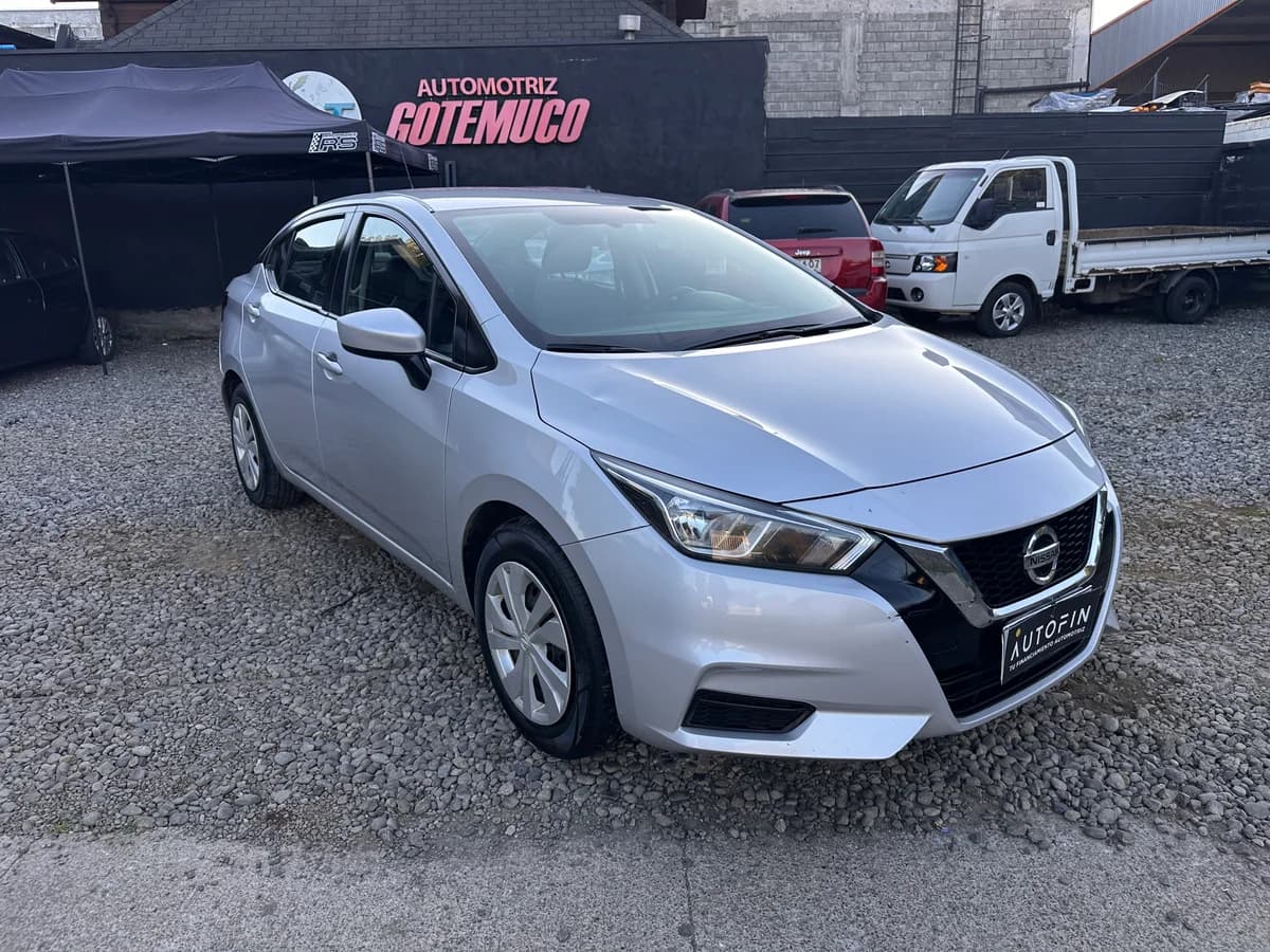 Nissan versa 1.6 MT 2022