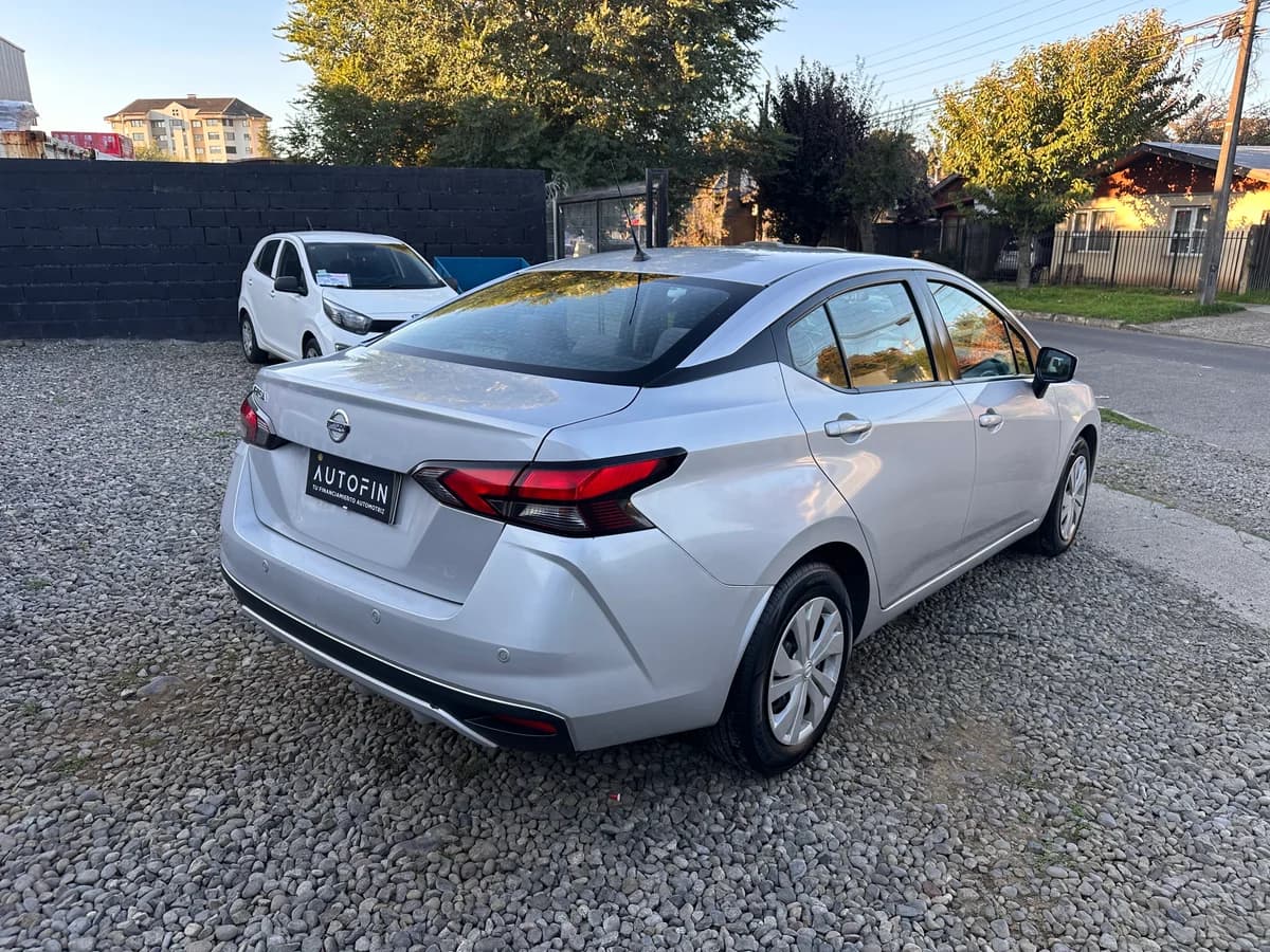 Nissan versa 1.6 MT 2022 - Imagen 4