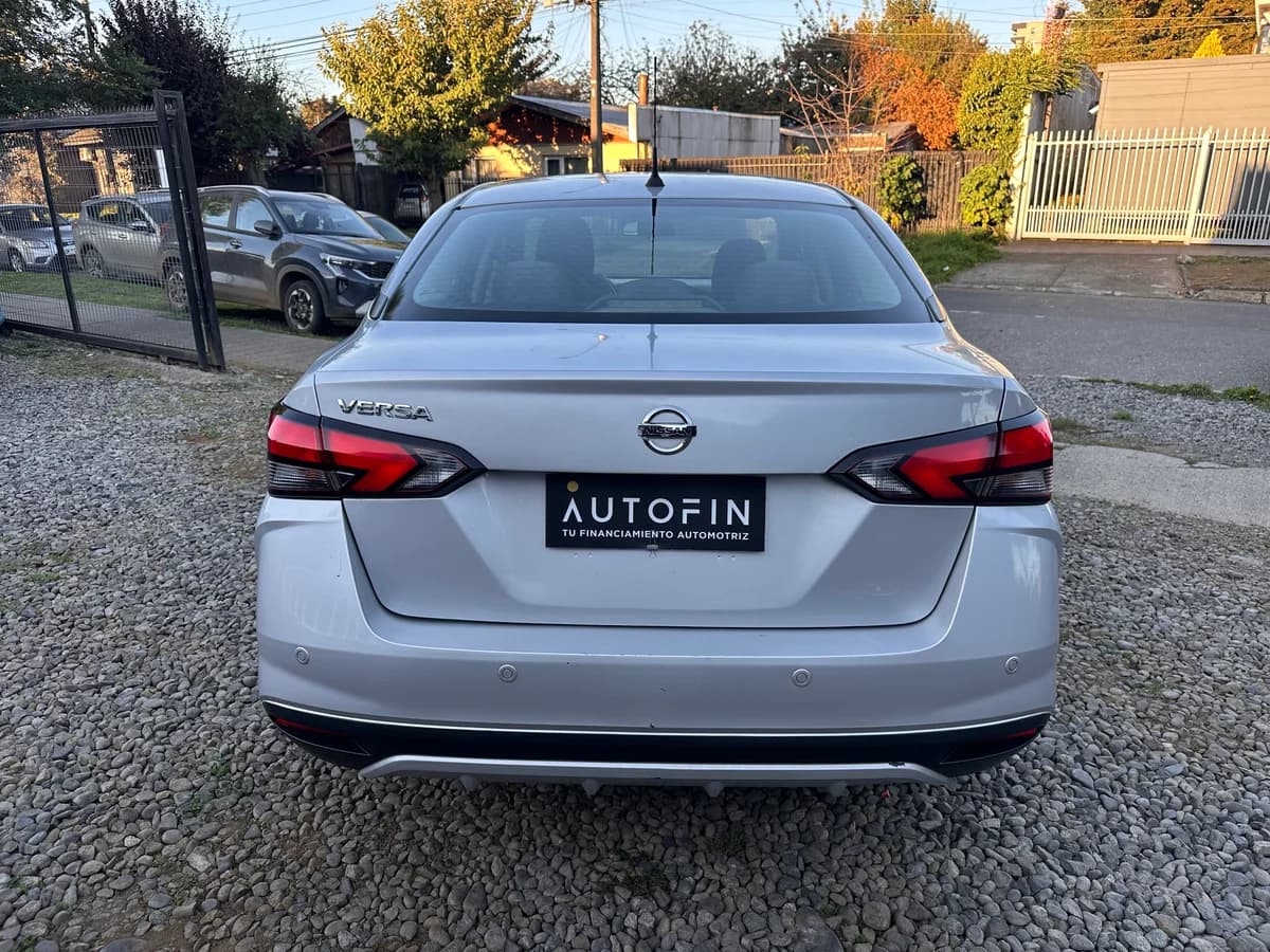 Nissan versa 1.6 MT 2022 - Imagen 5
