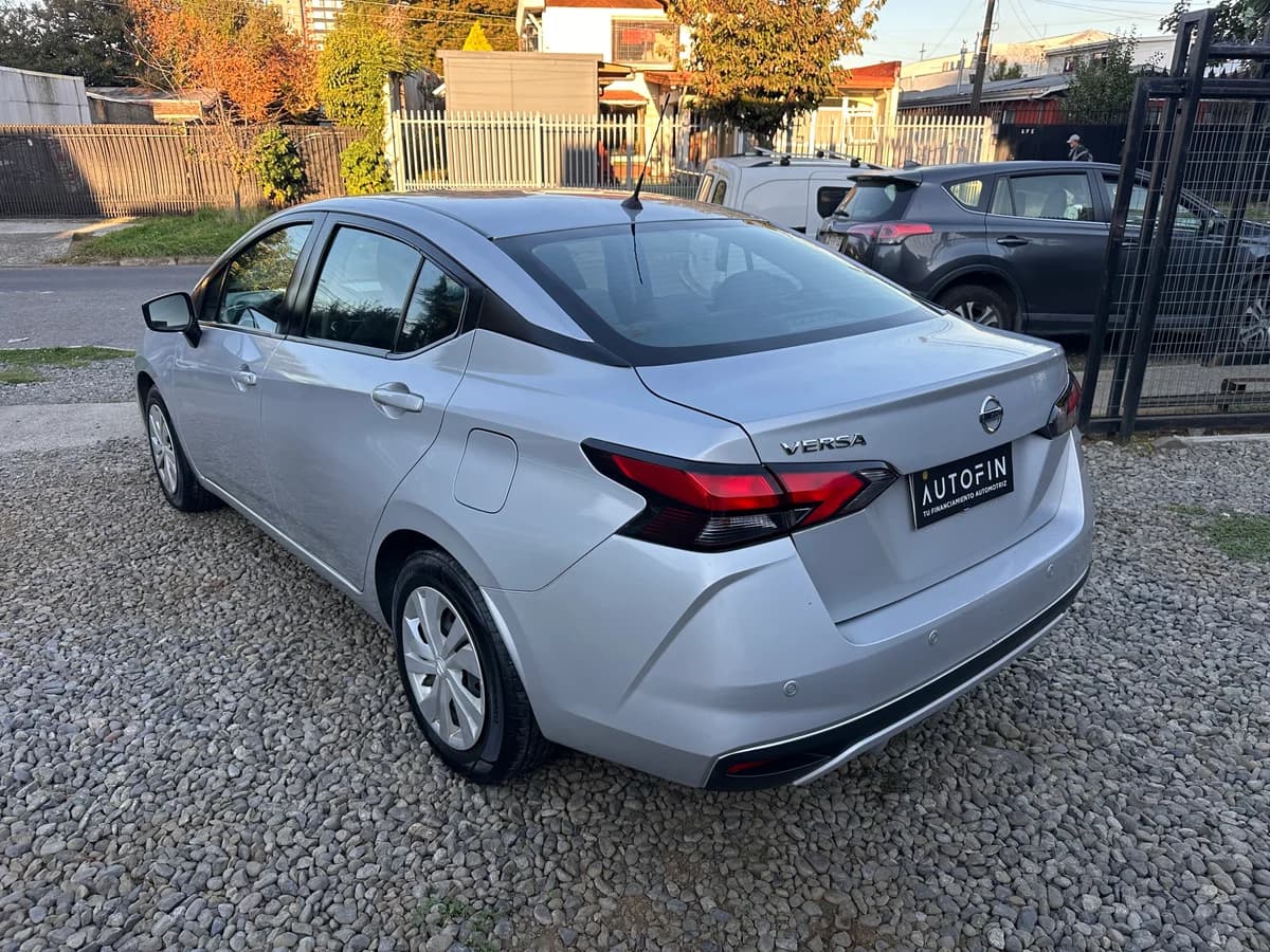 Nissan versa 1.6 MT 2022 - Imagen 6