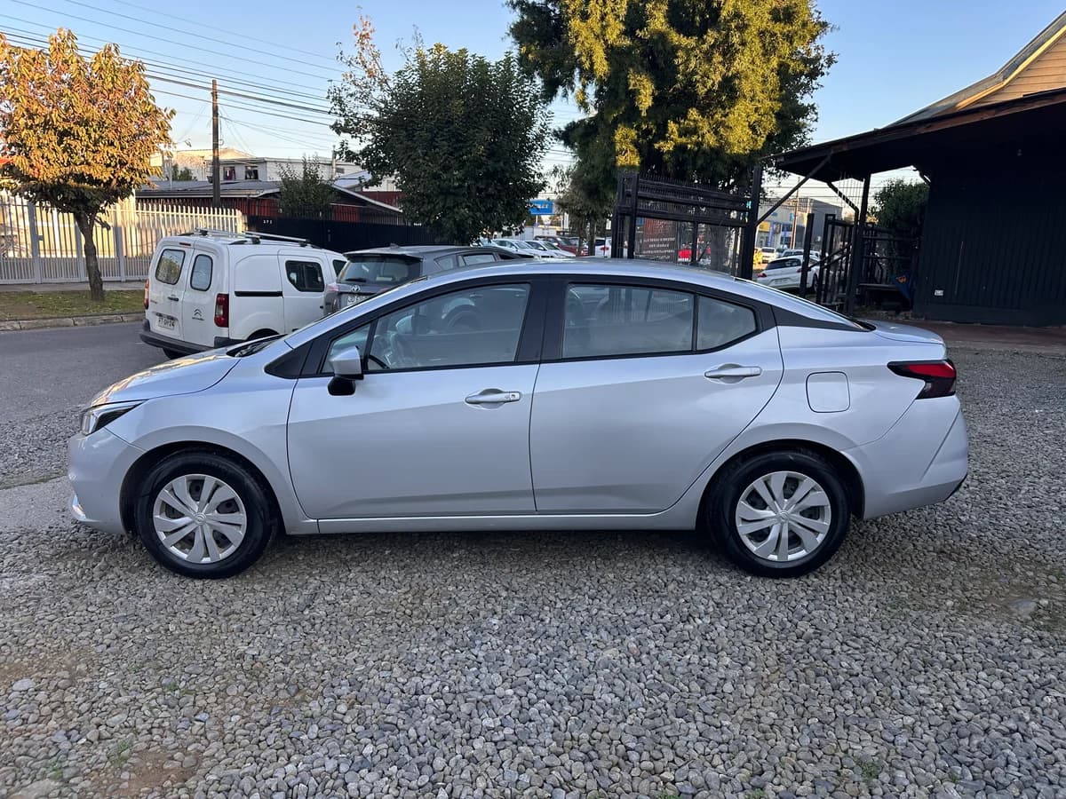 Nissan versa 1.6 MT 2022 - Imagen 7