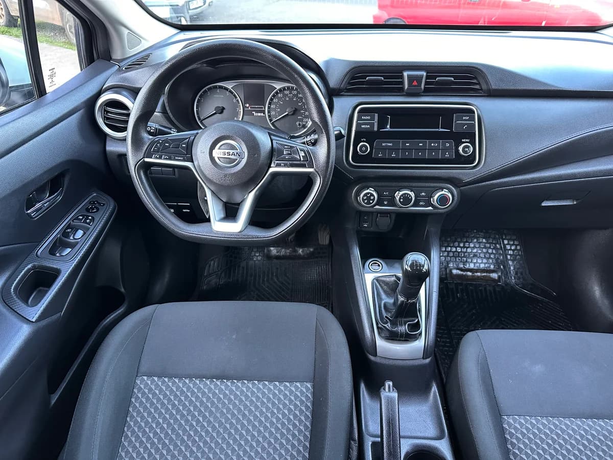 Nissan versa 1.6 MT 2022 - Imagen 11