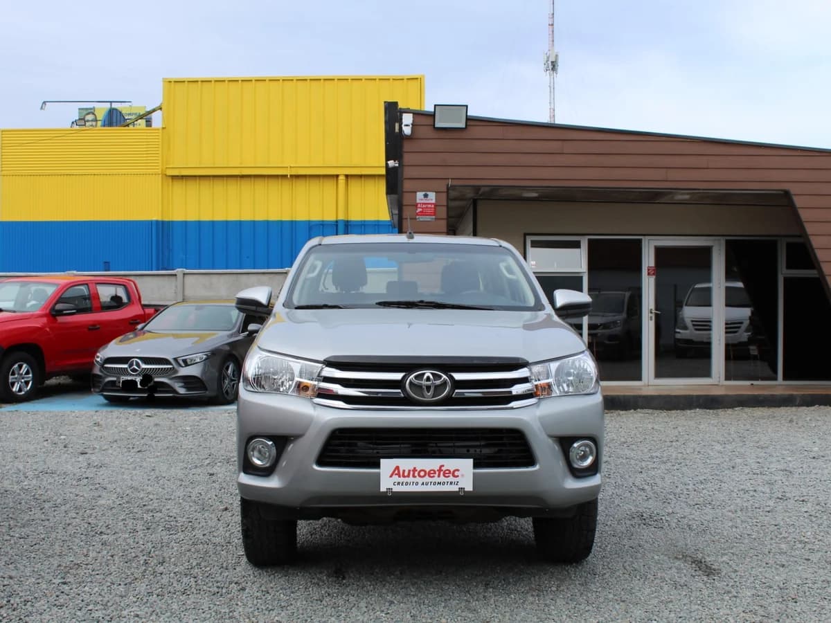 TOYOTA HILUX 4X4 DIÉSEL - Imagen 3