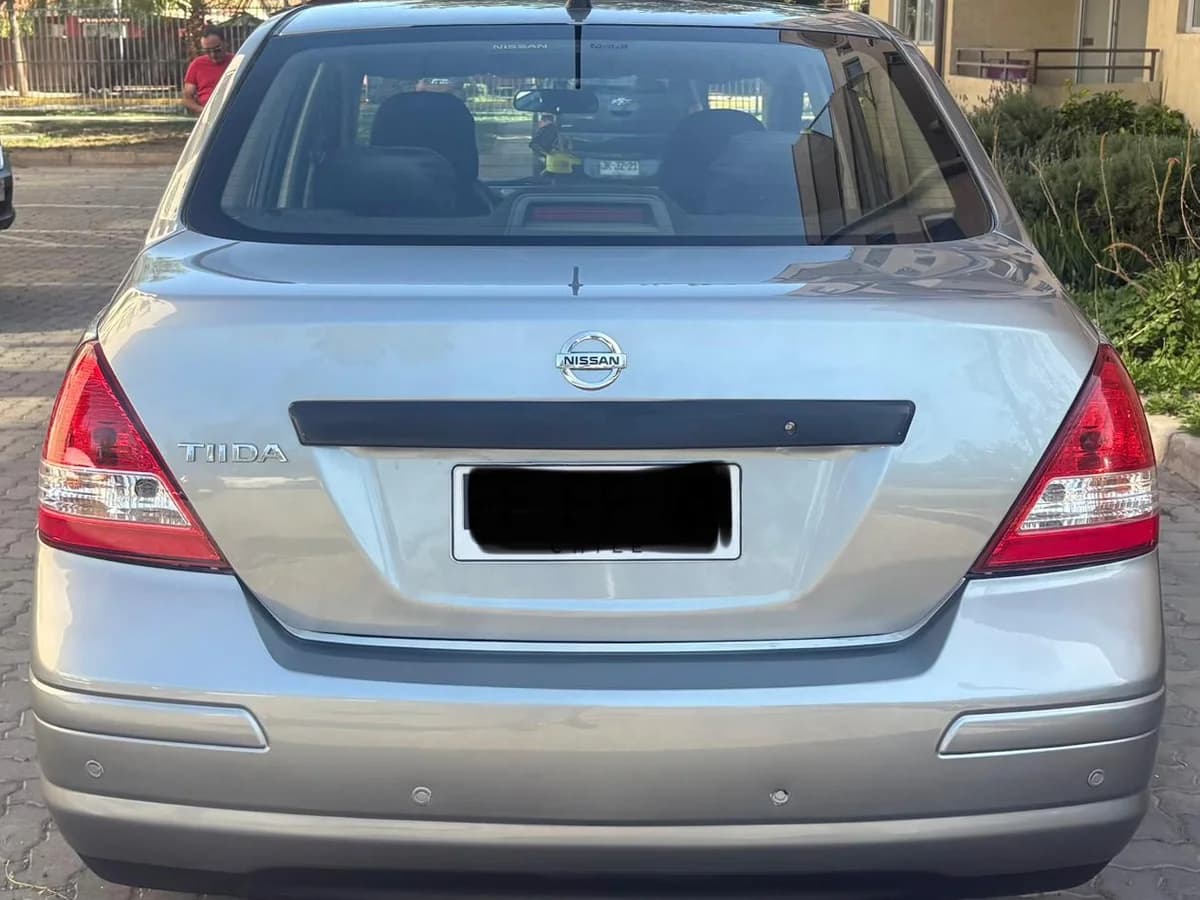 NISSAN Tiida 1.6 S 4X2 LL MT 4P 2012 - Imagen 4