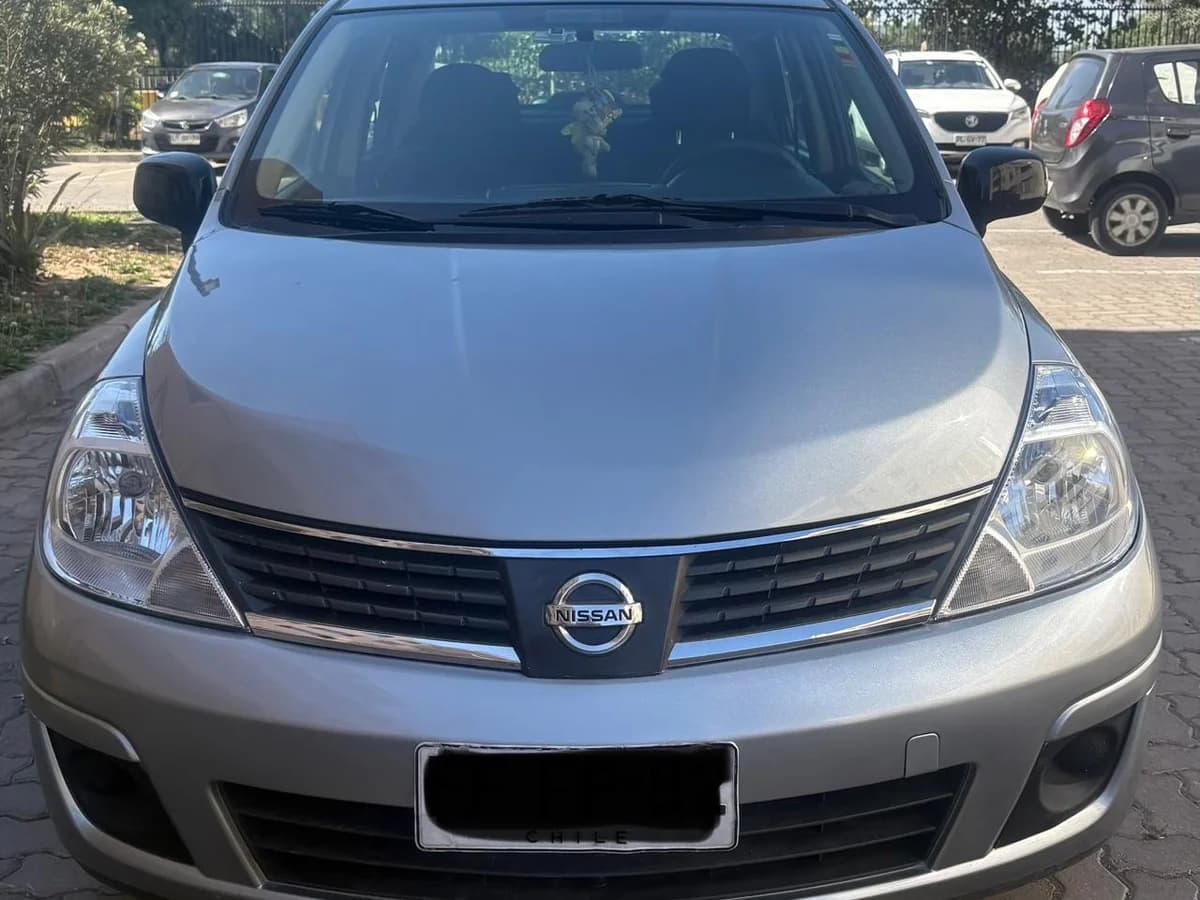 NISSAN Tiida 1.6 S 4X2 LL MT 4P 2012 - Imagen 11