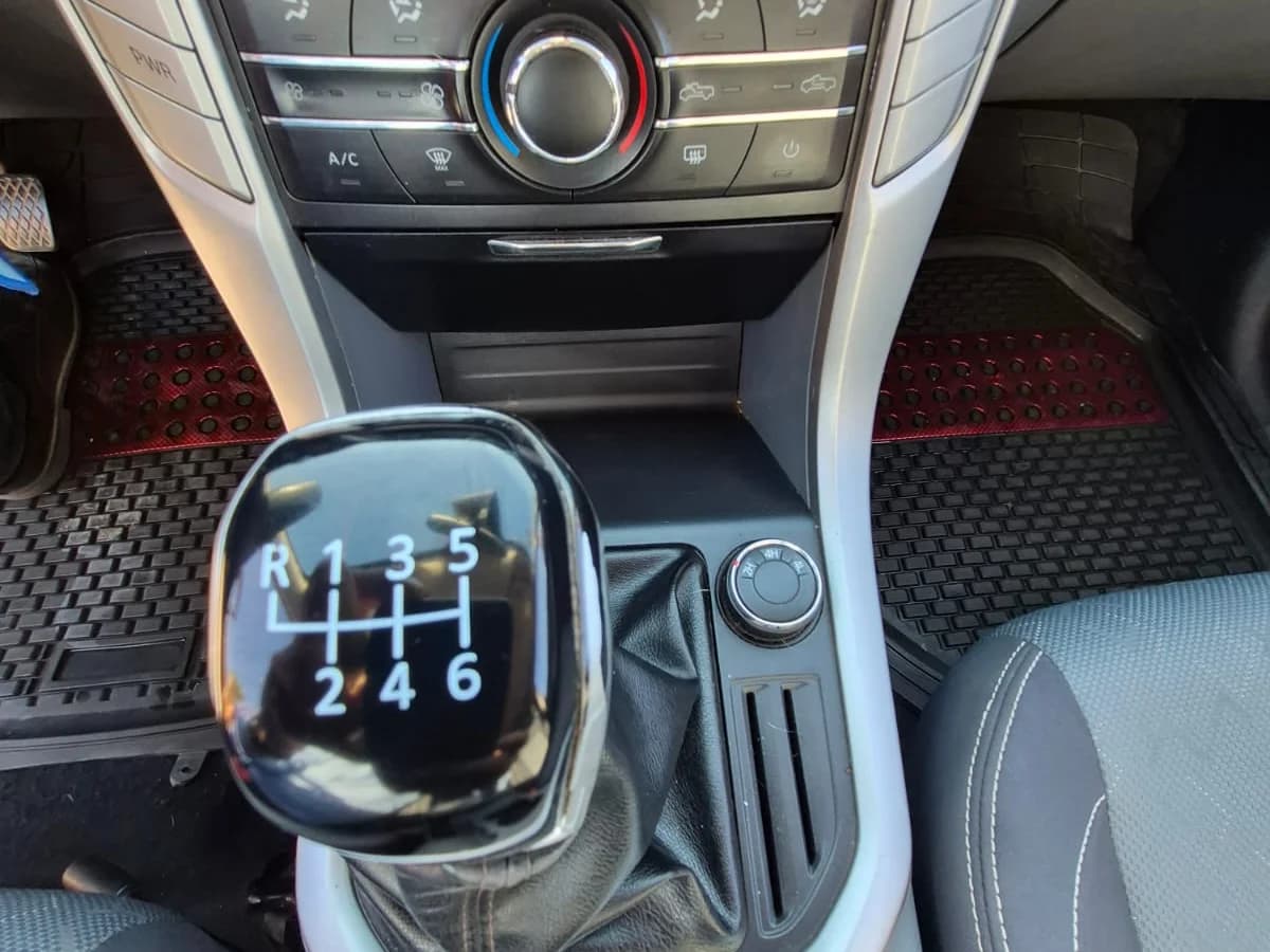 Maxus t90 2.8 4x4 - Imagen 5