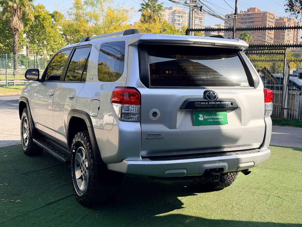 Toyota 4Runner SR5 2013 - Imagen 5