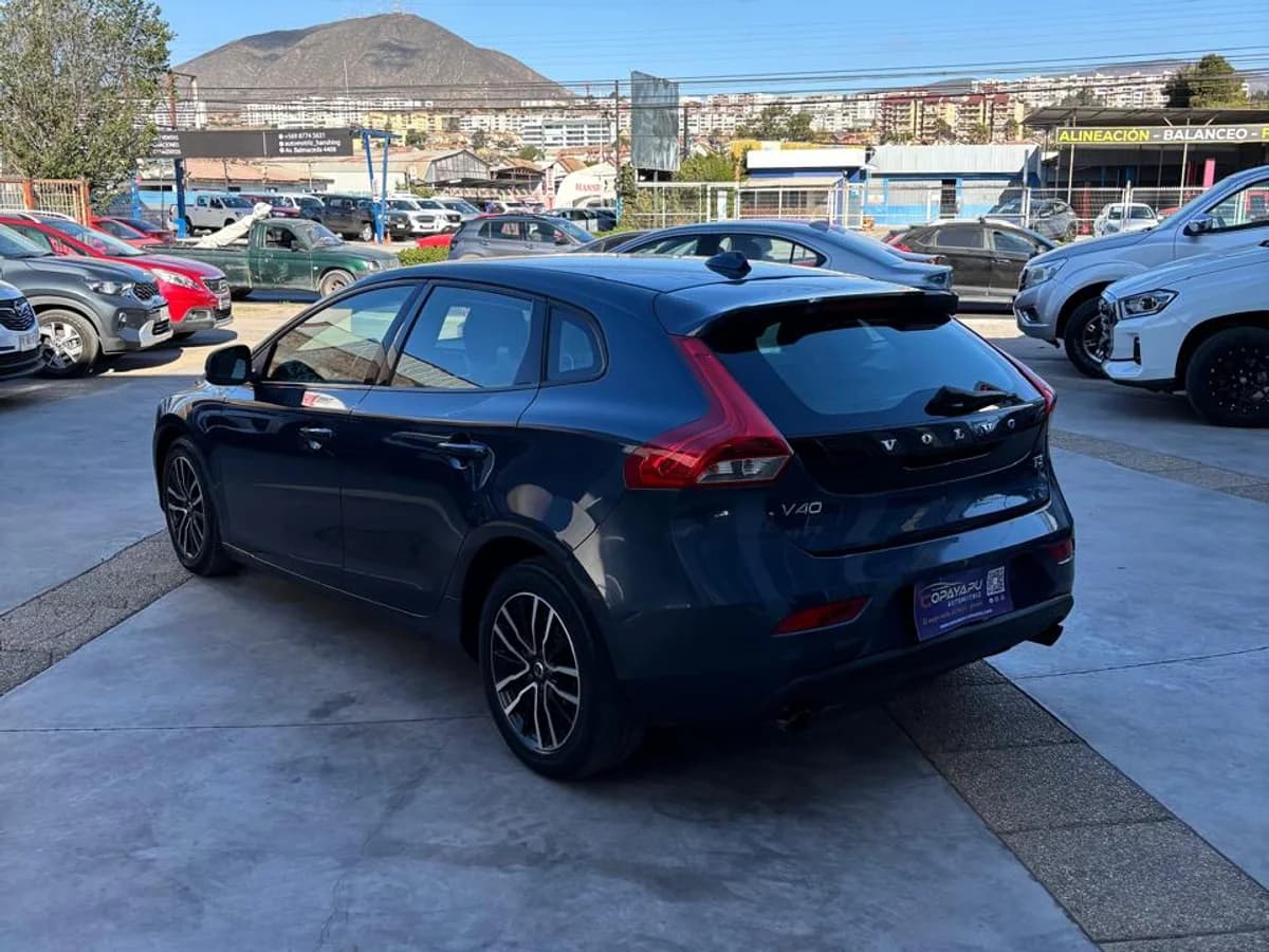 VOLVO V40 T3 HB 1.5 - Imagen 5