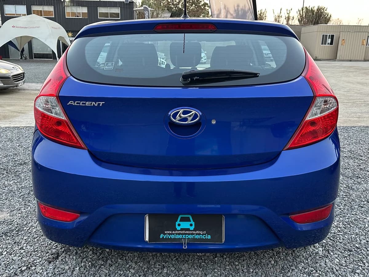 HYUNDAI ACCENT 1.4 RB HB GLS AC 2AB ABS - Imagen 5
