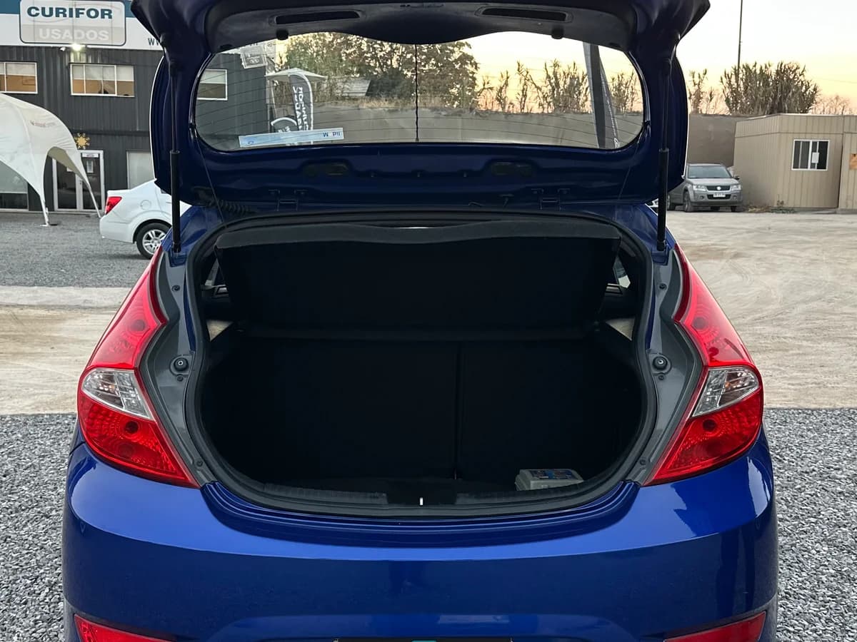 HYUNDAI ACCENT 1.4 RB HB GLS AC 2AB ABS - Imagen 10