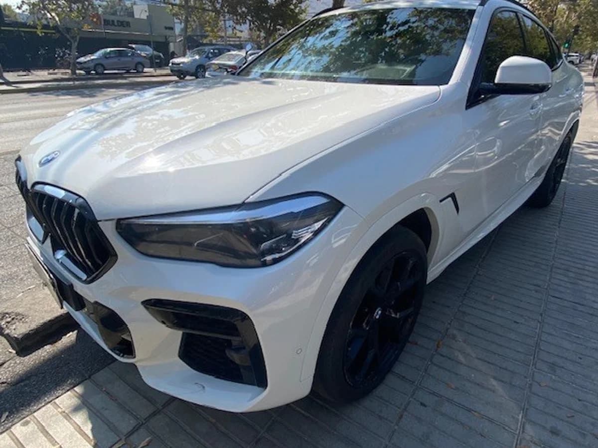BMW X6 XDRIVE 30D 4X4 3.0 AUT 2023 - Imagen 1