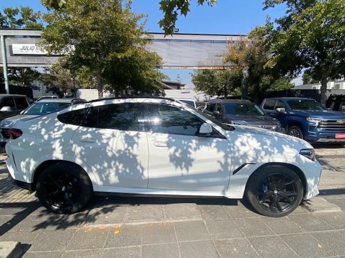 BMW X6 XDRIVE 30D 4X4 3.0 AUT 2023 - Imagen 7