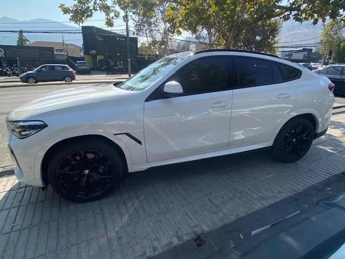 BMW X6 XDRIVE 30D 4X4 3.0 AUT 2023 - Imagen 8