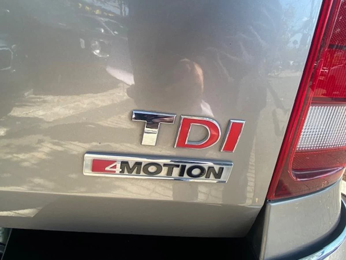 VOLKSWAGEN AMAROK Highline 4x4 2.0 AT 2019 - Imagen 9