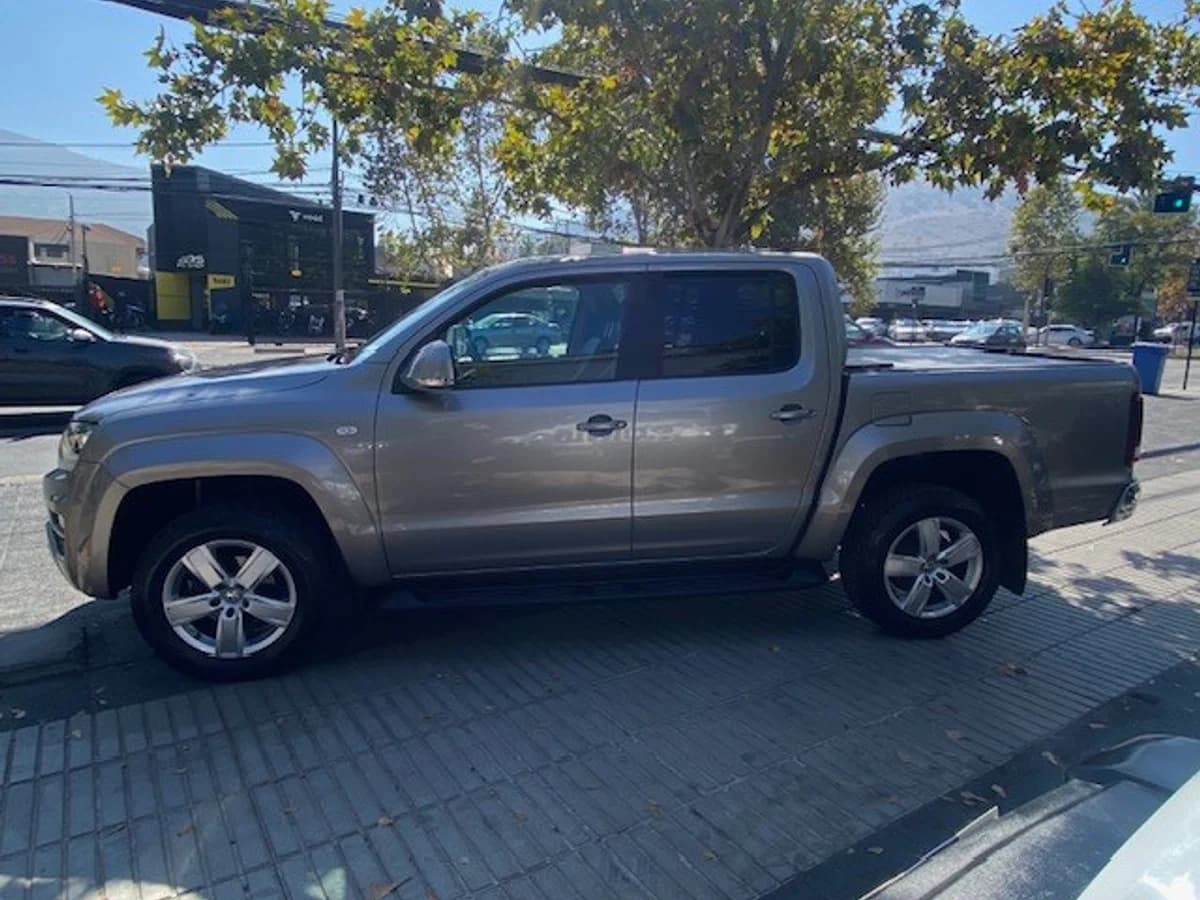 VOLKSWAGEN AMAROK Highline 4x4 2.0 AT 2019 - Imagen 8