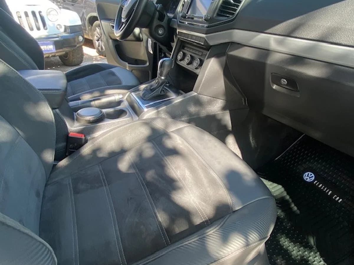 VOLKSWAGEN AMAROK Highline 4x4 2.0 AT 2019 - Imagen 12