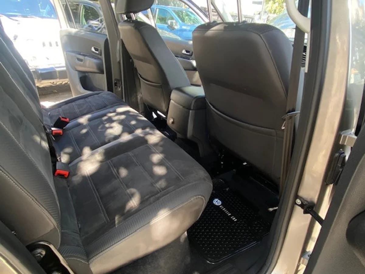 VOLKSWAGEN AMAROK Highline 4x4 2.0 AT 2019 - Imagen 17