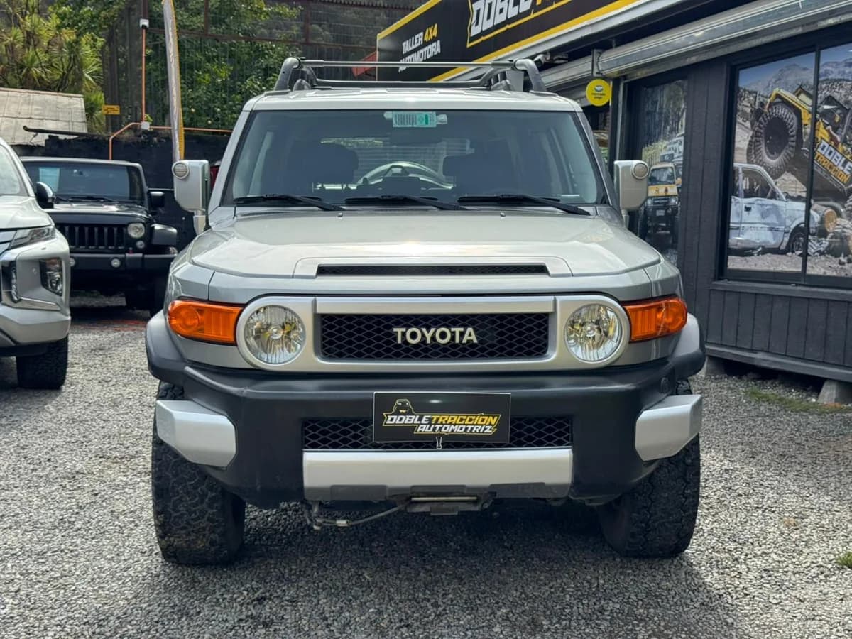 TOYOTA FJ CRUISER 2009 - Imagen 2