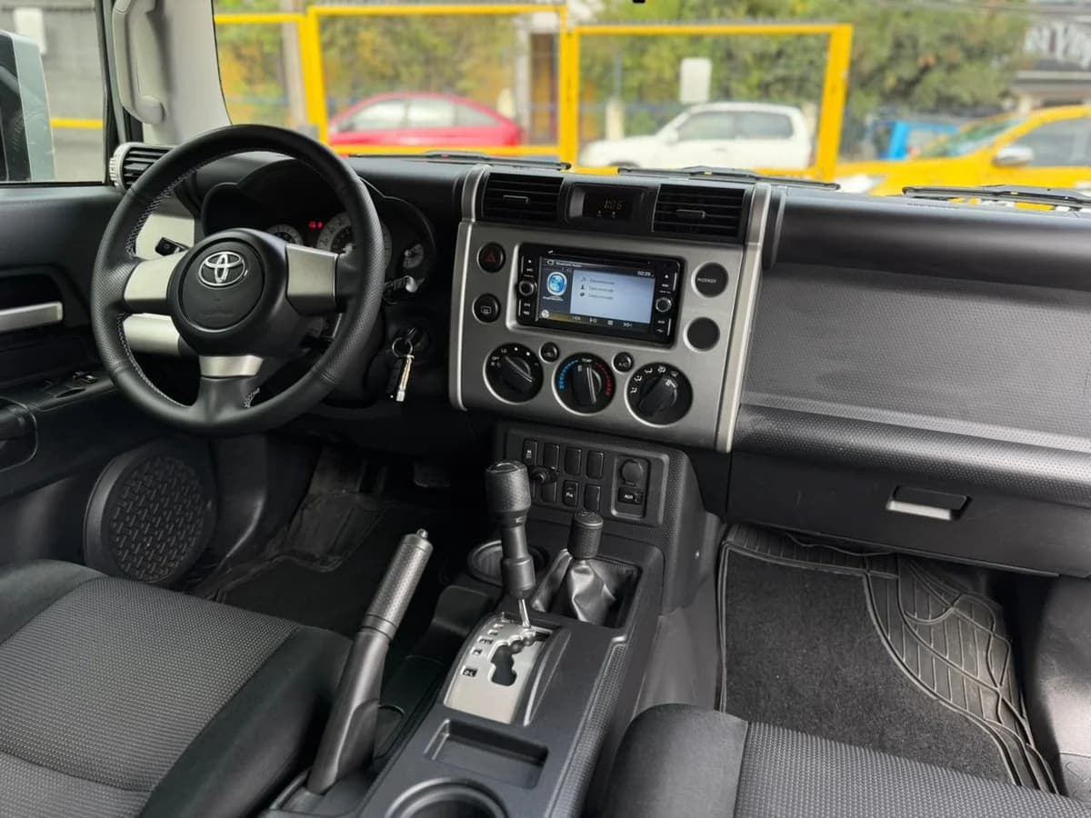 TOYOTA FJ CRUISER 2009 - Imagen 9