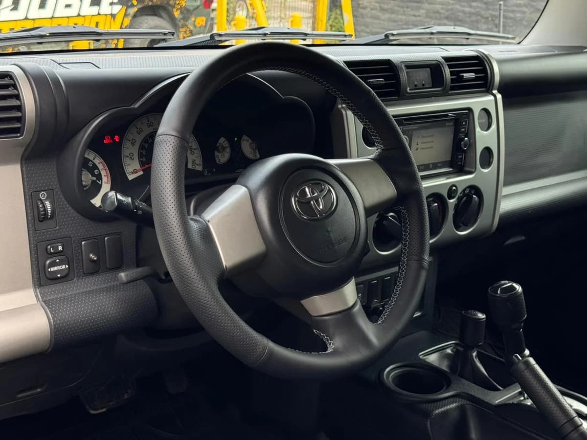 TOYOTA FJ CRUISER 2009 - Imagen 13