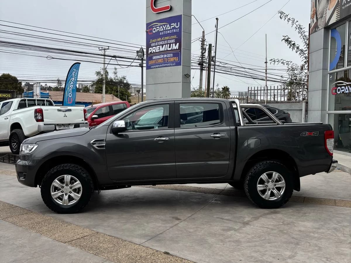 FORD RANGER DCAB 3.2 XLT DIESEL 4X4 AT - Imagen 2