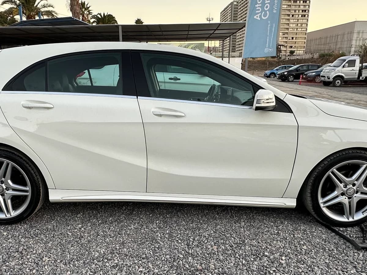 A200 2.1 CDI DCT AUT LOOK AMG DIESEL 2018 - Imagen 4