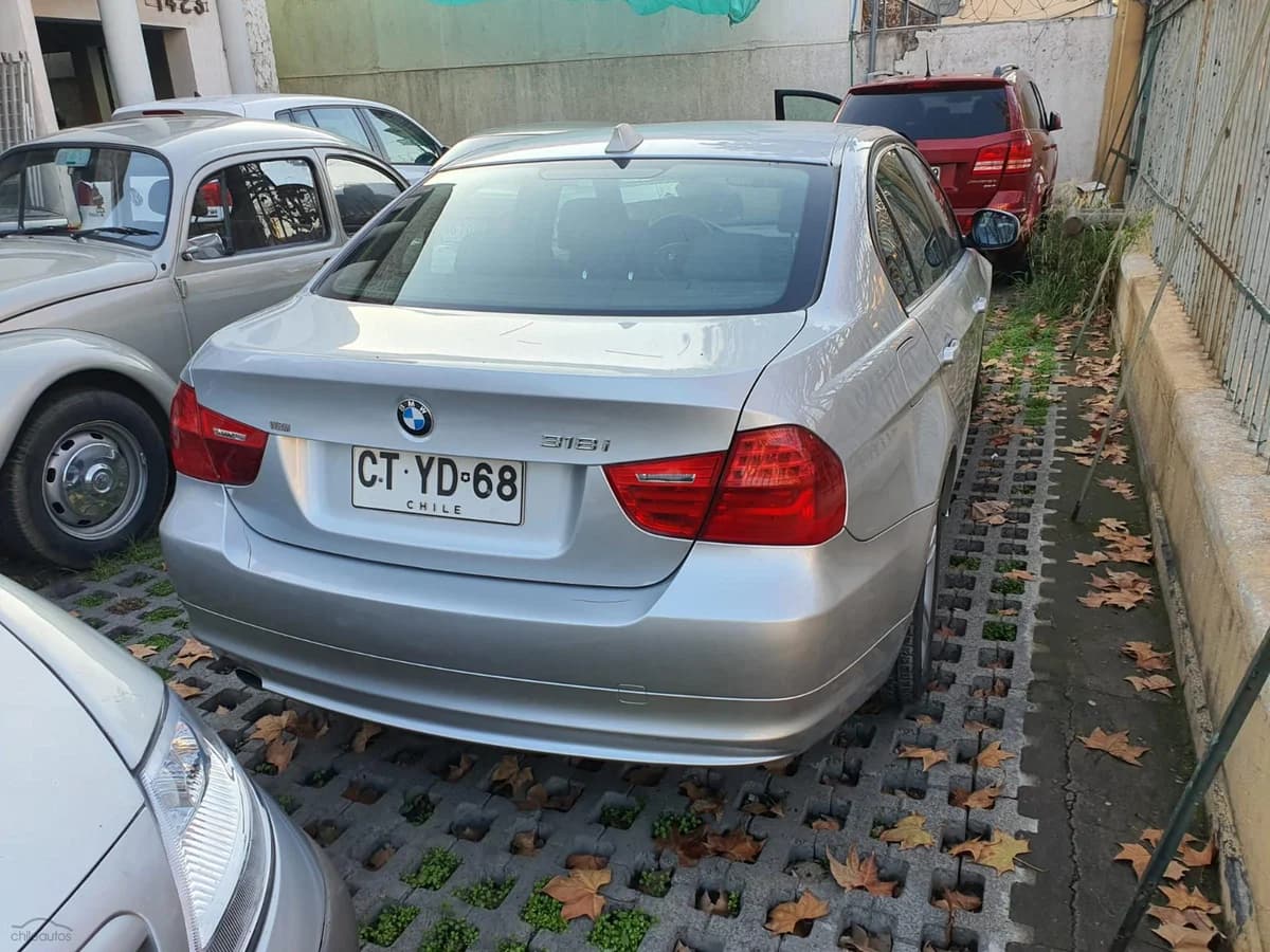 BMW 318 IA 2.0 AUTOMATICO FULL - Imagen 4